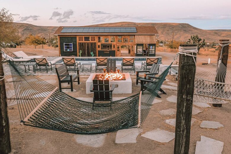 Western-Inspired Luxury on 2.5 Acres in Pioneertown - Pioneertown, California