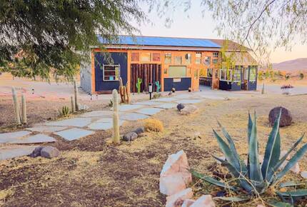 Western-Inspired Luxury on 2.5 Acres in Pioneertown - Pioneertown, California