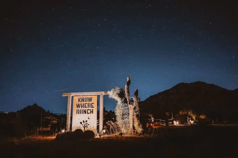 Western-Inspired Luxury on 2.5 Acres in Pioneertown - Pioneertown, California