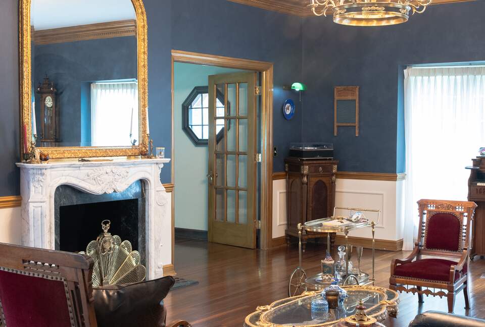 Raven Ridge | A Private Countryside Estate in Northern Illinois - Old Mill Creek, Illinois