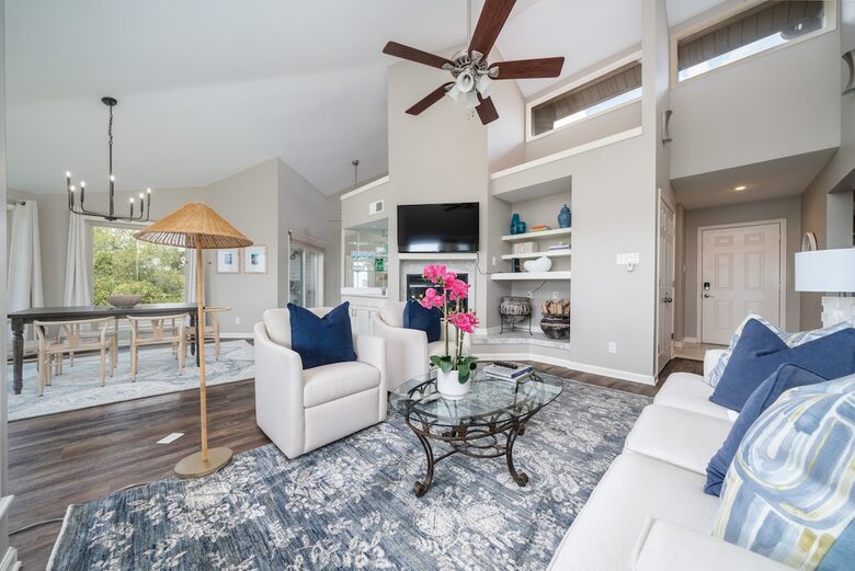 Lake Hamilton Retreat with Panoramic Views and Boat Slip - Lake Hamilton, Arkansas