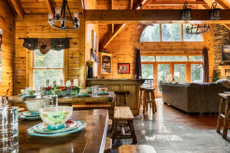 Elevated Mountain Living in the Heart of the Smokies - Sevierville, Tennessee