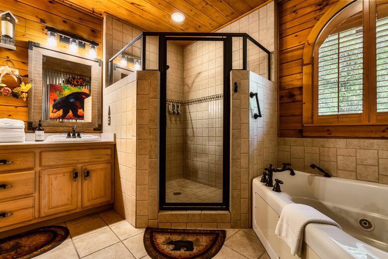 Elevated Mountain Living in the Heart of the Smokies - Sevierville, Tennessee