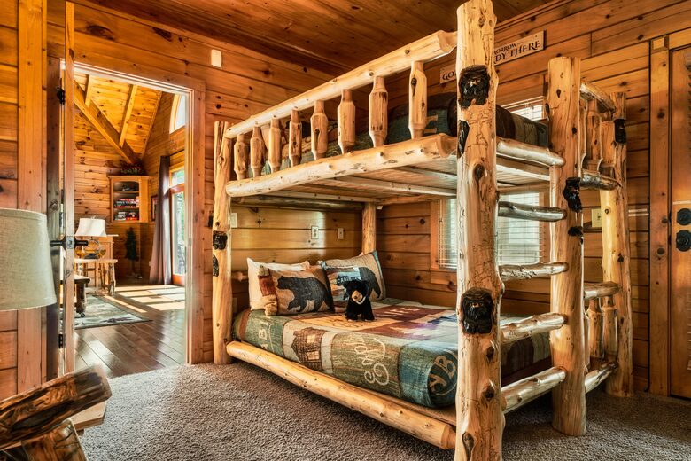 Elevated Mountain Living in the Heart of the Smokies - Sevierville, Tennessee