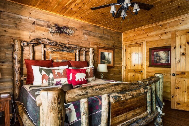 Elevated Mountain Living in the Heart of the Smokies - Sevierville, Tennessee