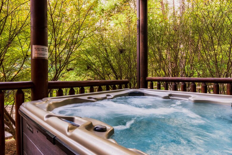 Elevated Mountain Living in the Heart of the Smokies - Sevierville, Tennessee