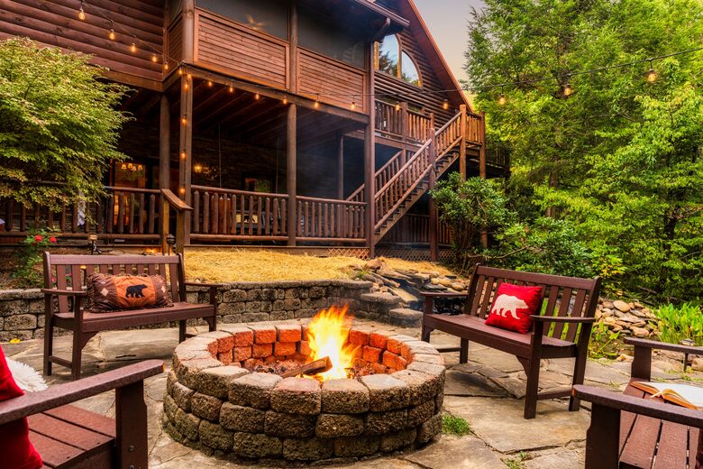 Elevated Mountain Living in the Heart of the Smokies - Sevierville, Tennessee