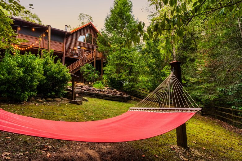 Elevated Mountain Living in the Heart of the Smokies - Sevierville, Tennessee