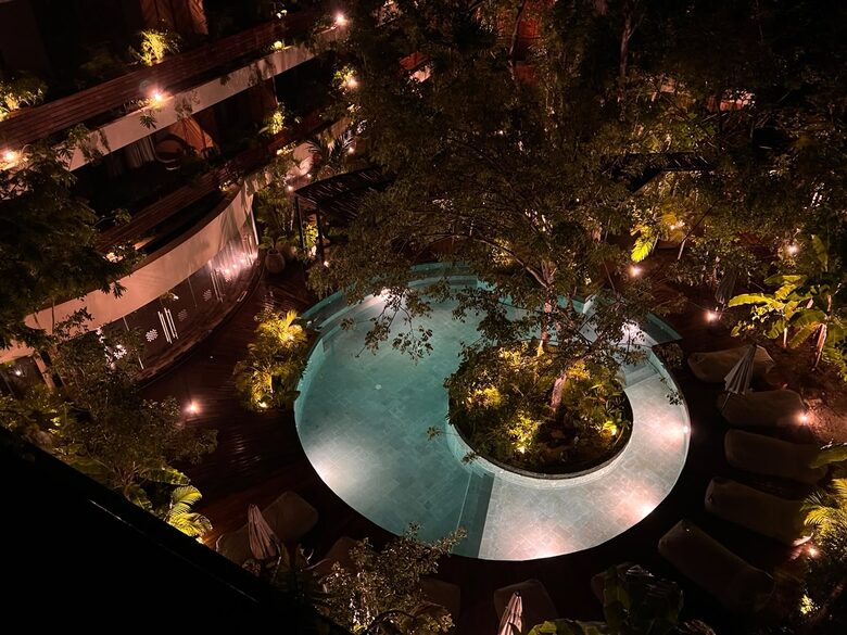 Contemporary Tropical Retreat in Tulum - Tulum, Mexico
