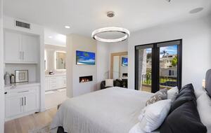 Corona del Mar Coastal Home with Rooftop Deck and Private Patio - Corona del Mar, California