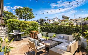 Corona del Mar Coastal Home with Rooftop Deck and Private Patio - Corona del Mar, California