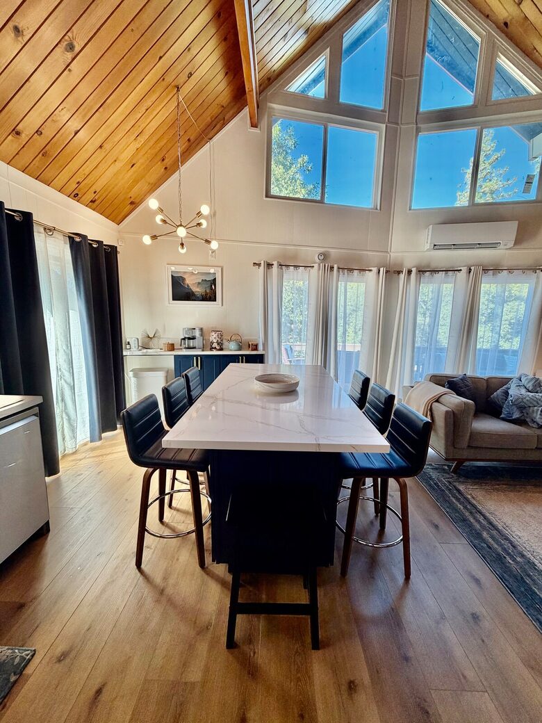 Modern A-Frame Chalet Near Yosemite with Private Deck - Groveland, California
