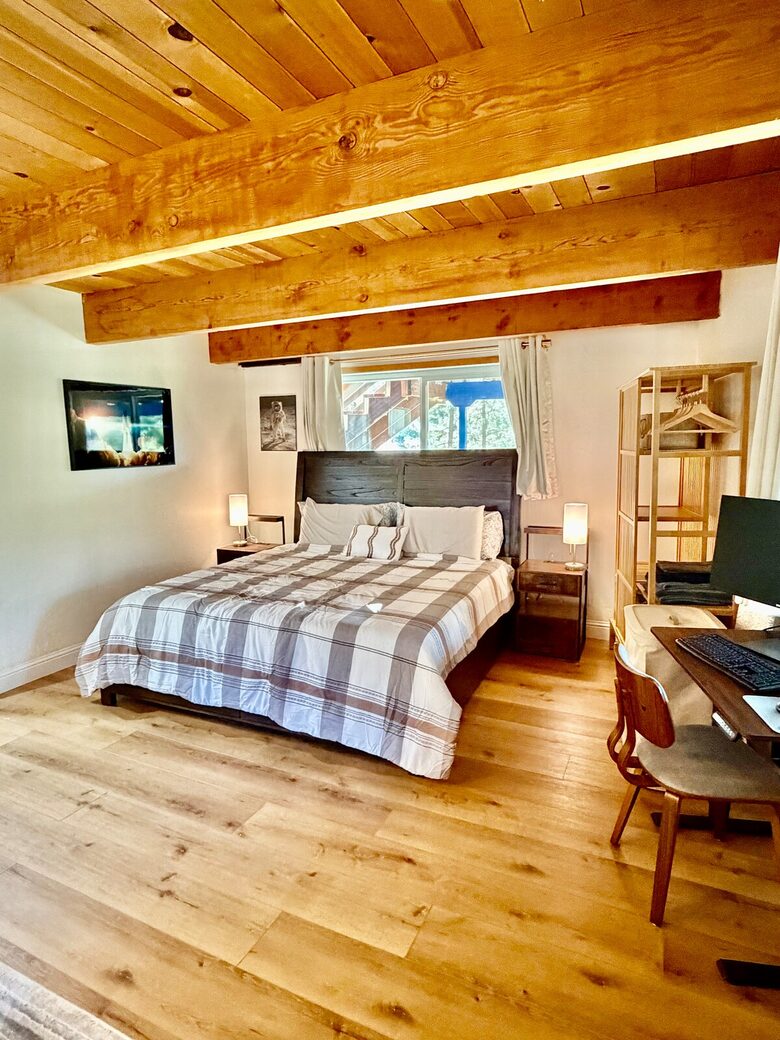Modern A-Frame Chalet Near Yosemite with Private Deck - Groveland, California