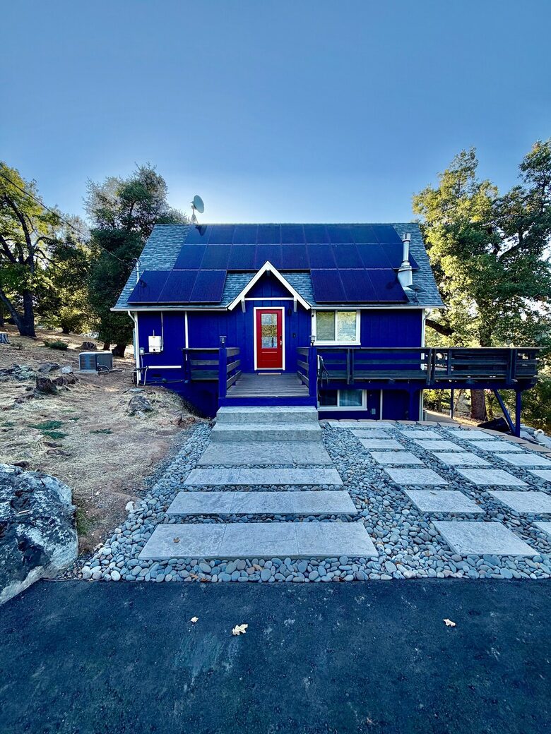 Modern A-Frame Chalet Near Yosemite with Private Deck - Groveland, California
