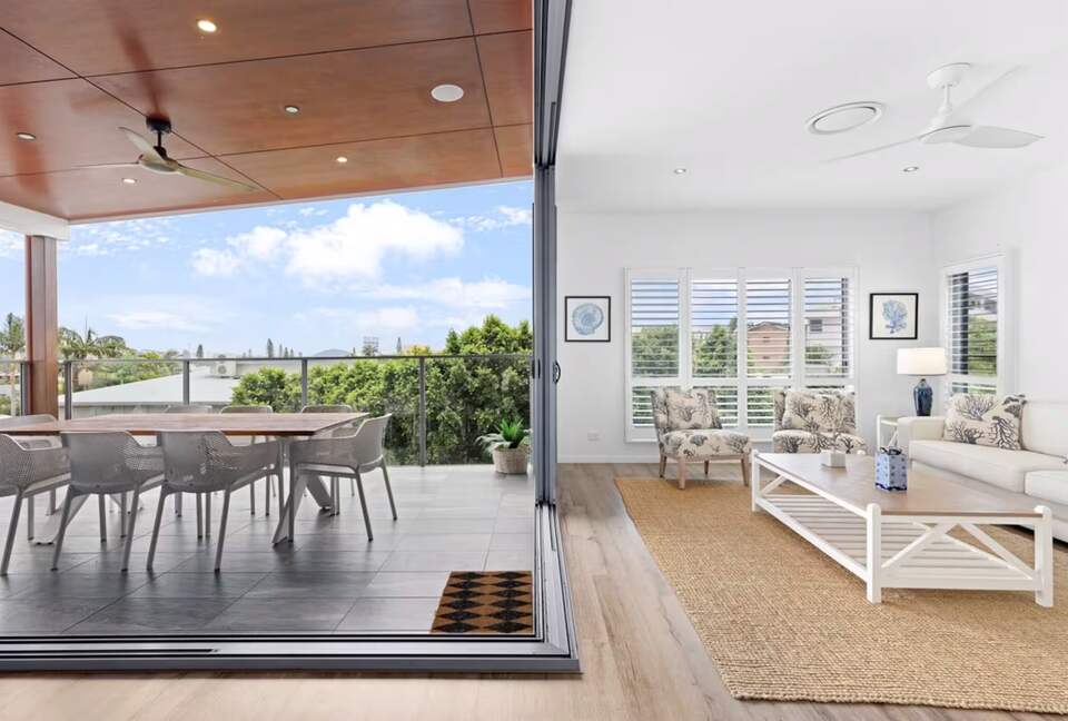 Contemporary Sunshine Coast Escape in Alexandra Headland - Sunshine Coast, Australia