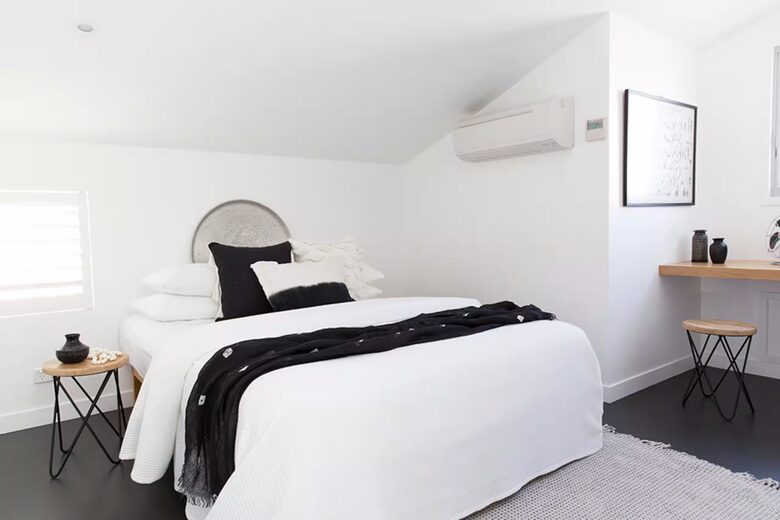 Elegant Two-Level Penthouse in the Heart of Byron Bay - Byron Bay, Australia