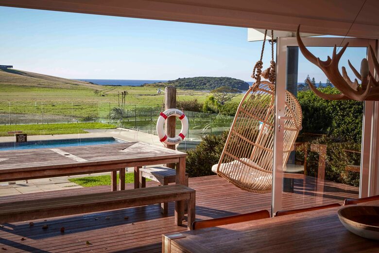 Expansive Gerringong Estate with Two Residences and Coastal Views - Gerringong, Australia