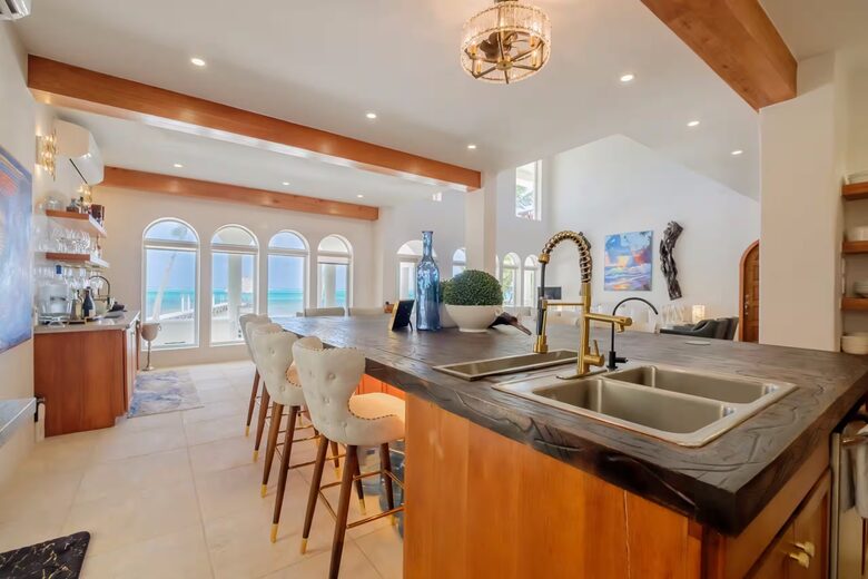 Refined Beachfront Living on Ambergris Caye - San Pedro Town, Belize