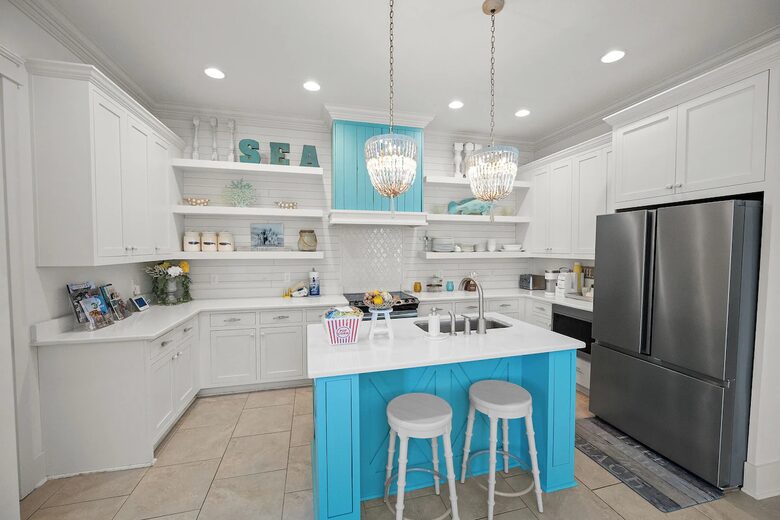 Charming Tannin Village Retreat Steps from the Beach - Orange Beach, Alabama