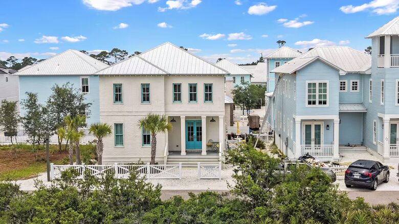 Charming Tannin Village Retreat Steps from the Beach - Orange Beach, Alabama
