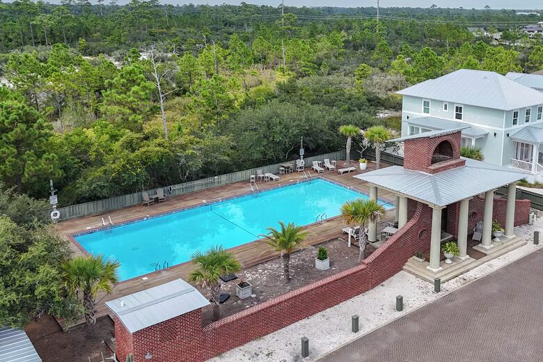 Charming Tannin Village Retreat Steps from the Beach - Orange Beach, Alabama
