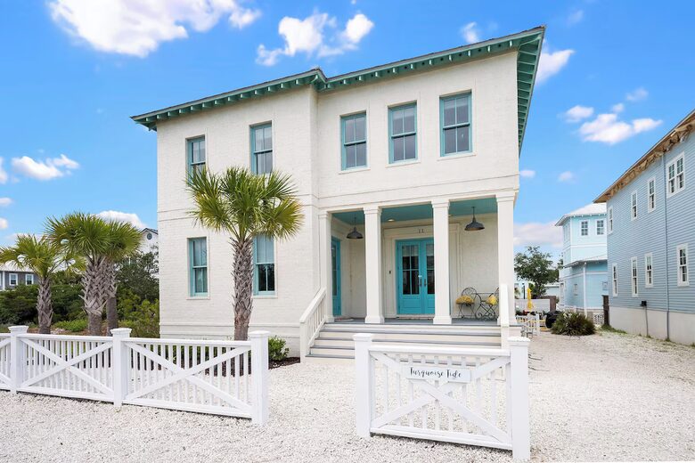 Charming Tannin Village Retreat Steps from the Beach - Orange Beach, Alabama