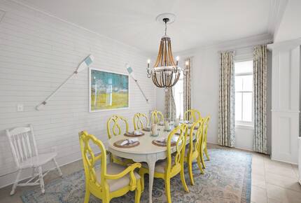 Charming Tannin Village Retreat Steps from the Beach - Orange Beach, Alabama
