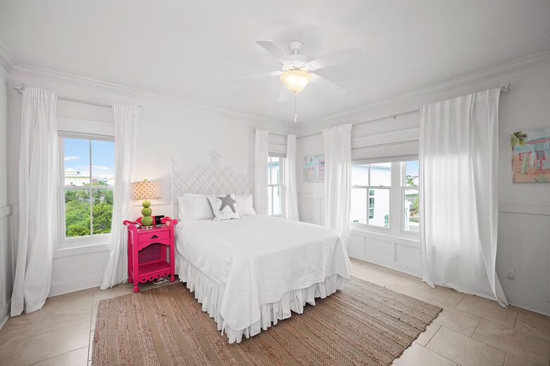Charming Tannin Village Retreat Steps from the Beach - Orange Beach, Alabama