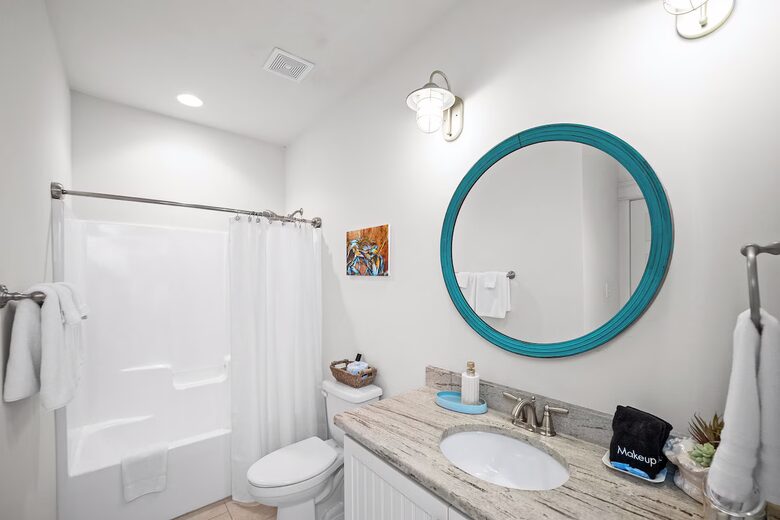 Charming Tannin Village Retreat Steps from the Beach - Orange Beach, Alabama