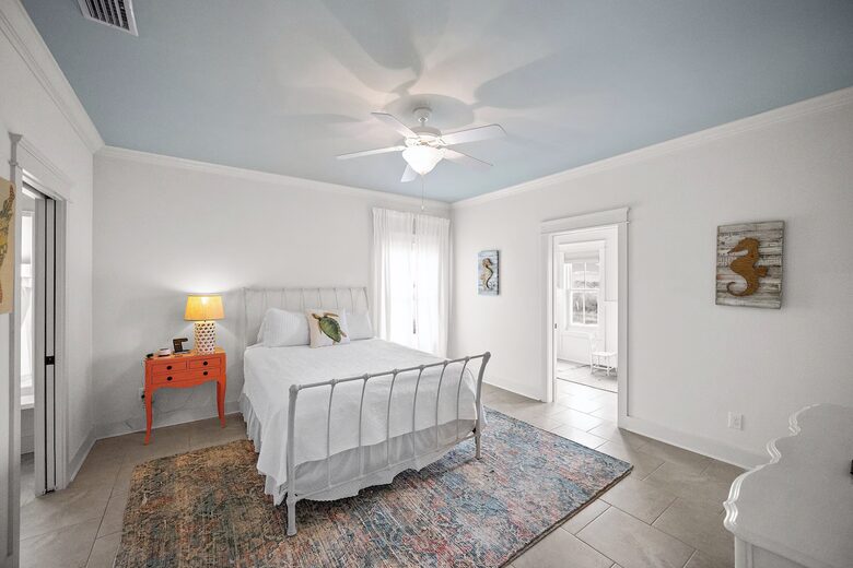 Charming Tannin Village Retreat Steps from the Beach - Orange Beach, Alabama
