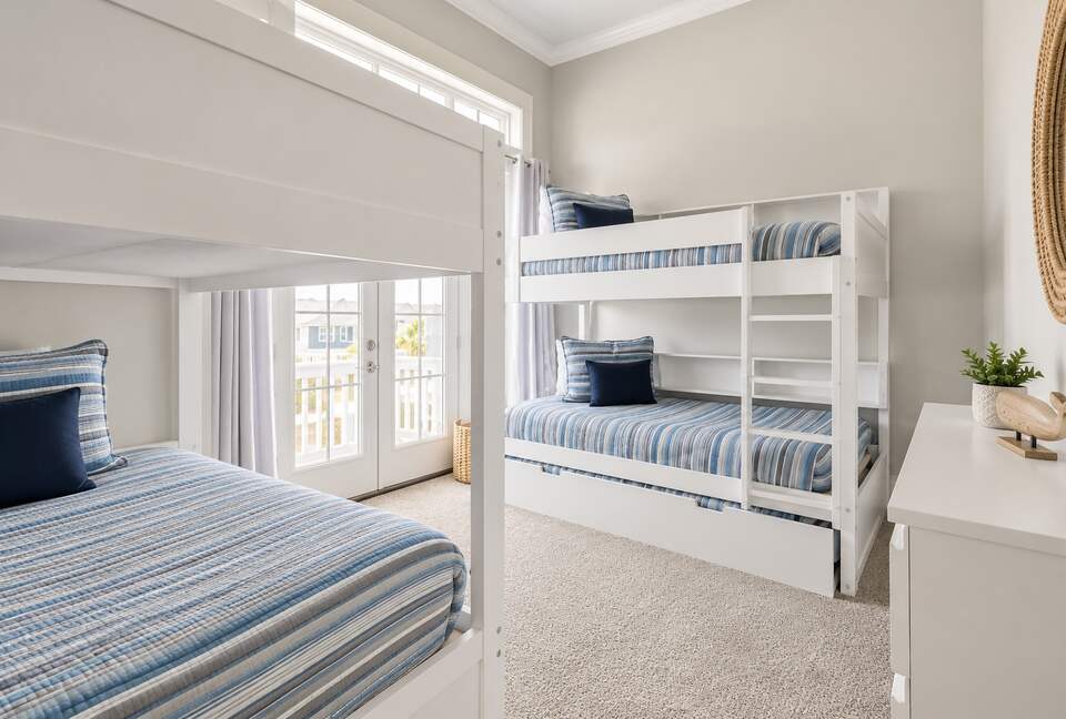 Cinnamon Shore North Beach Getaway - Port Aransas, Texas