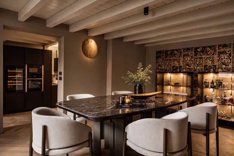 Elegant Designer Penthouse in Historic Bologna - Bologna, Italy