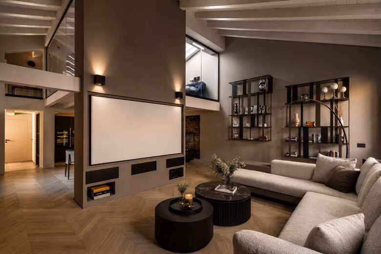 Elegant Designer Penthouse in Historic Bologna - Bologna, Italy