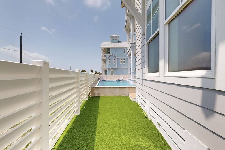 Elevated Port Aransas Retreat with Panoramic Gulf Views - Port Aransas, Texas