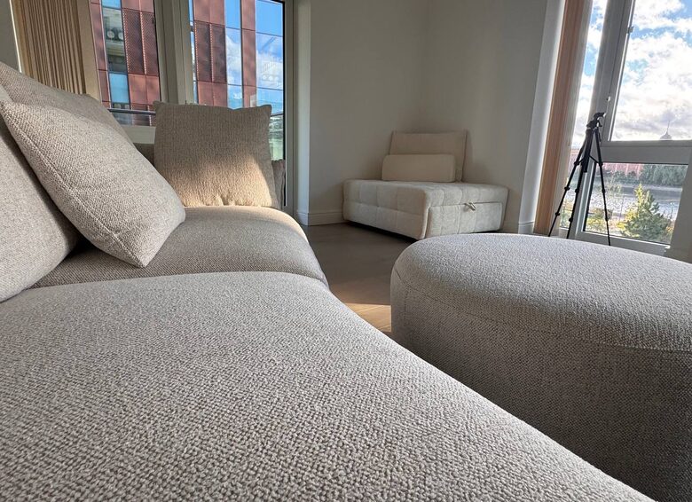 Luxury Thames Riverside Apartment with Sunset Terraces - London, United Kingdom