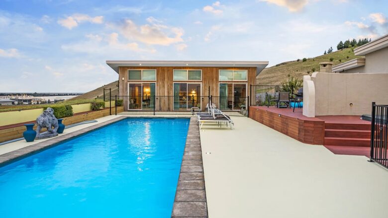 Tuscan-Inspired Luxury Villa with Marlborough Vineyard Views - Riverlands, New Zealand
