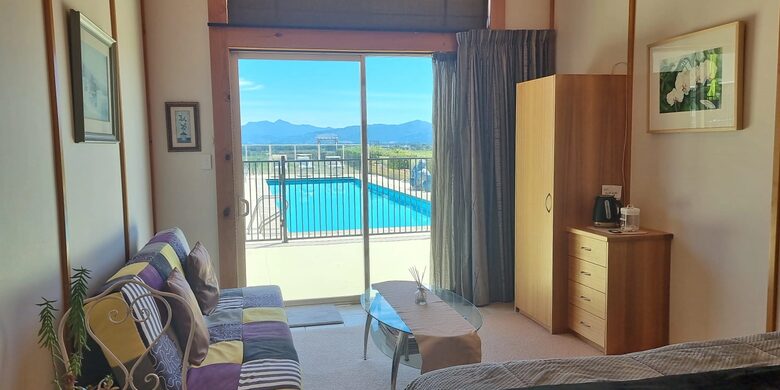 Tuscan-Inspired Luxury Villa with Marlborough Vineyard Views - Riverlands, New Zealand