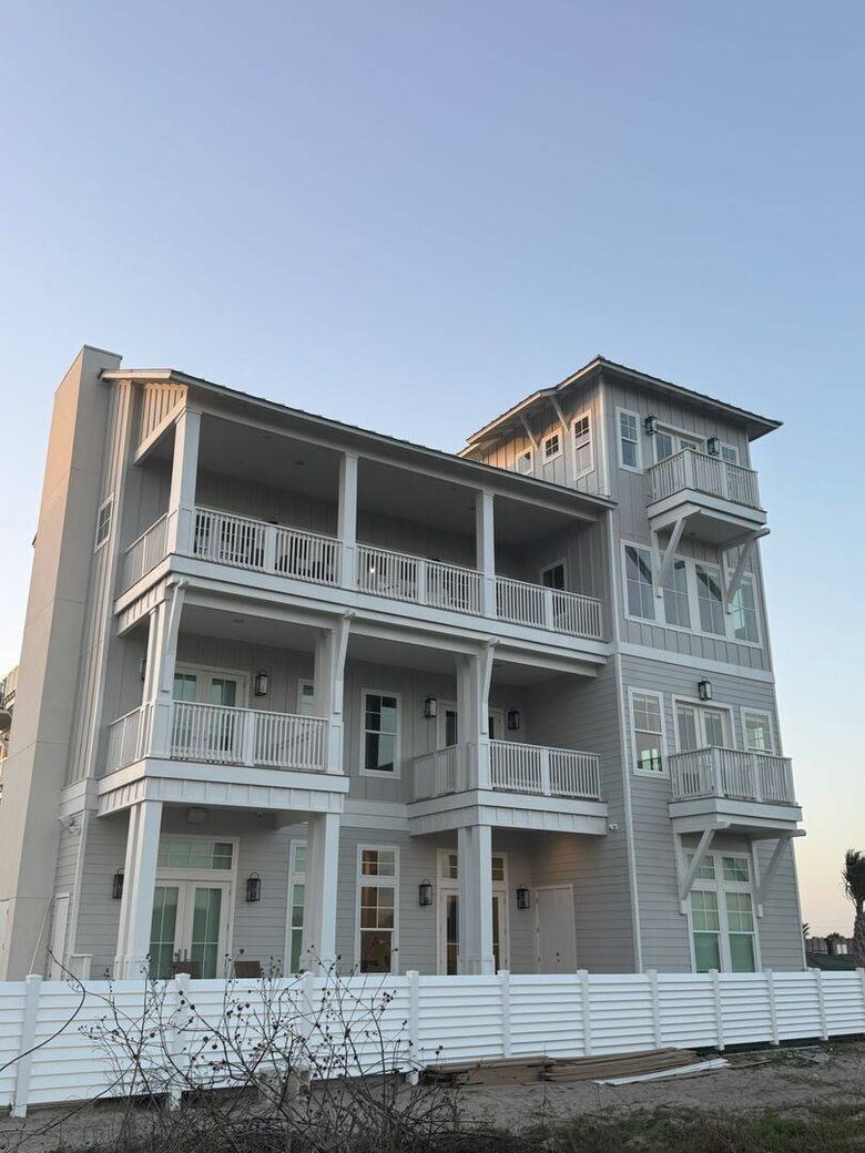 Elevated Port Aransas Retreat with Panoramic Gulf Views - Port Aransas, Texas