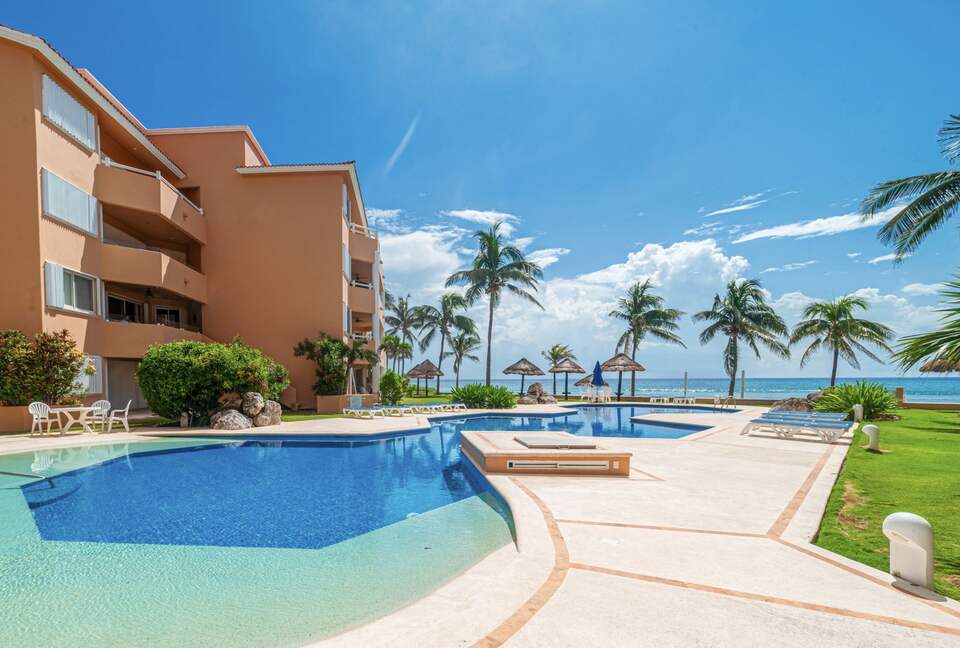 Caribbean Oceanfront Retreat at Villa del Mar II - Puerto Aventuras, Mexico
