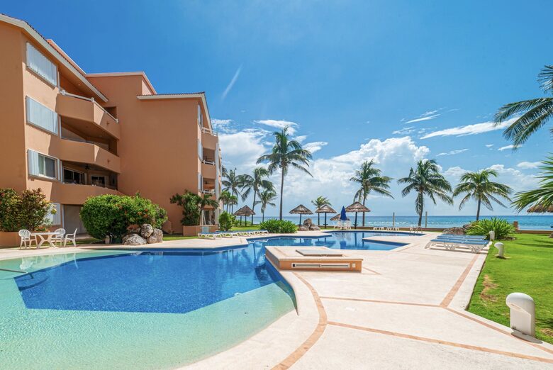 Caribbean Oceanfront Retreat at Villa del Mar II - Puerto Aventuras, Mexico