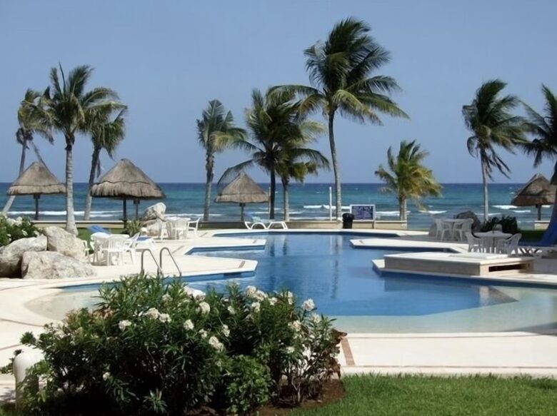 Caribbean Oceanfront Retreat at Villa del Mar II - Puerto Aventuras, Mexico