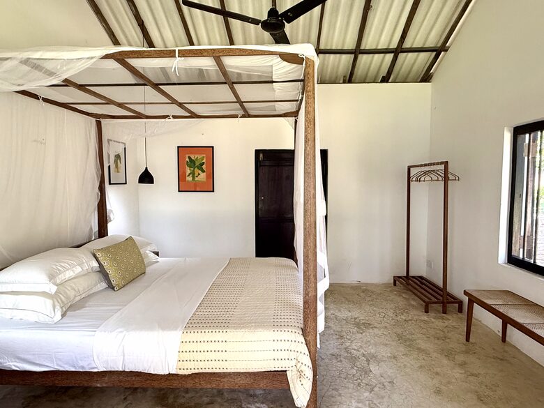 Tropical Hideaway on Mawella Beach - Morakatiyara, Tangalle, Sri Lanka