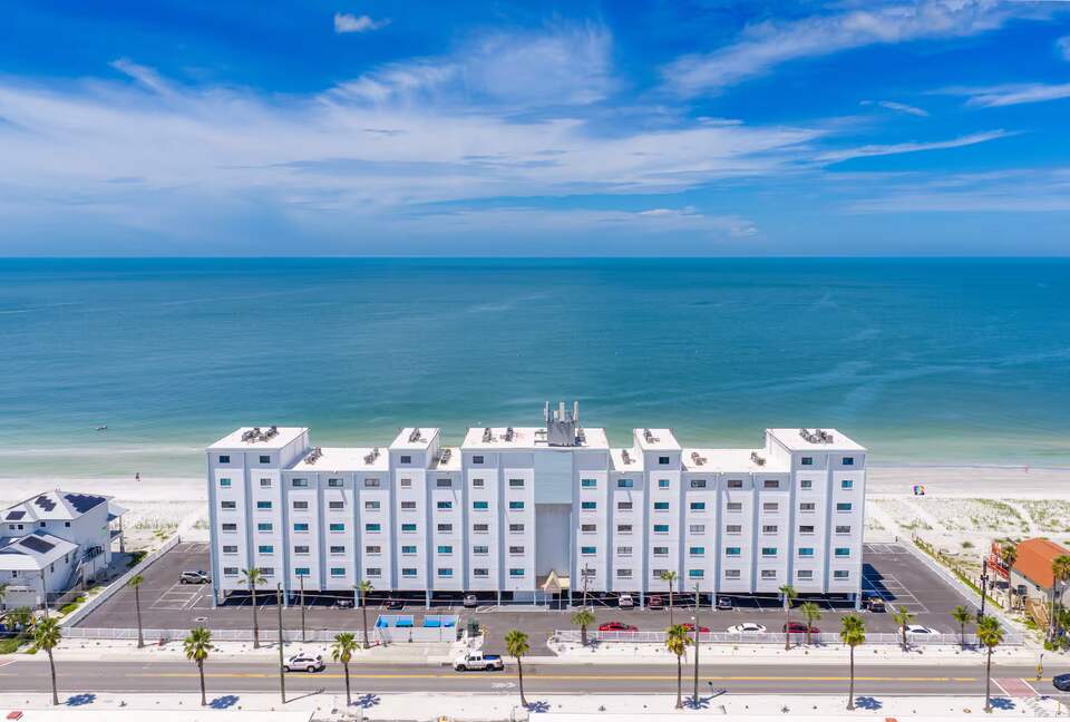 Treasure Island Beachfront Condo with Gulf Views and Shared Pool - Treasure Island, Florida