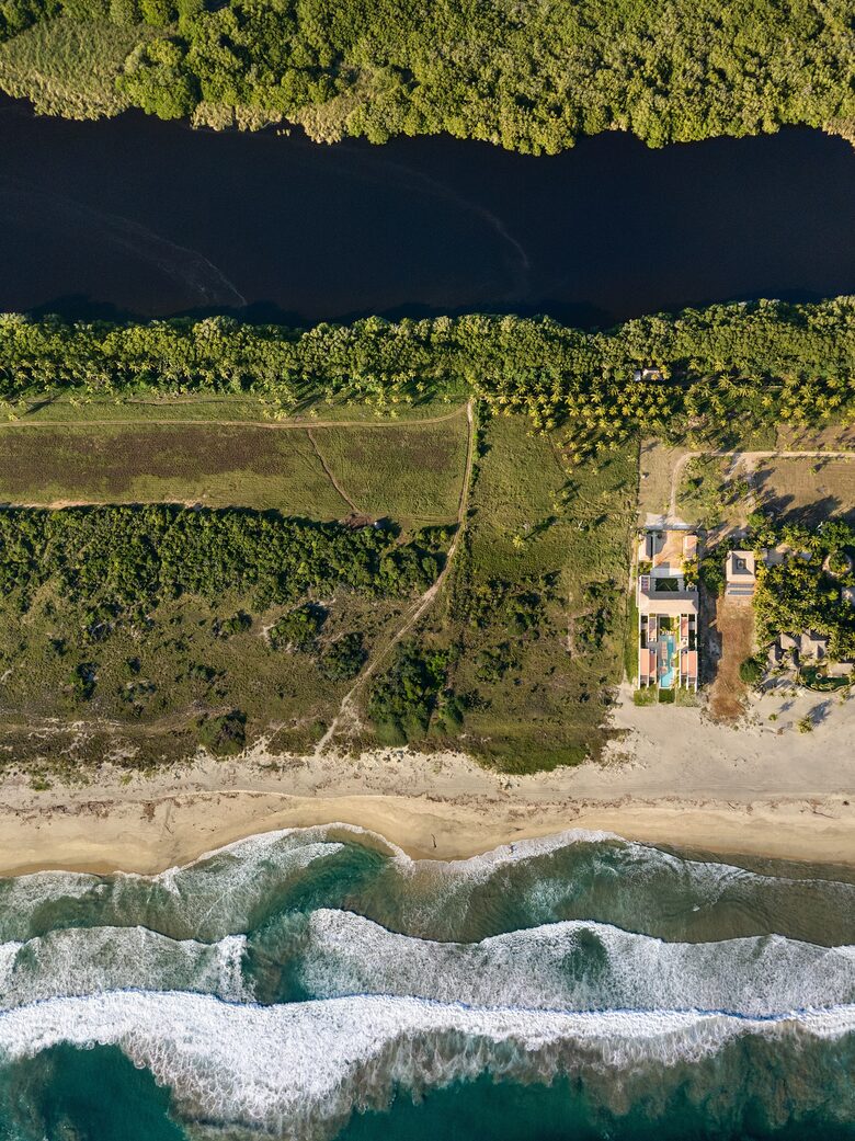 La casa COVA (R) - Puerto Escondido, Mexico