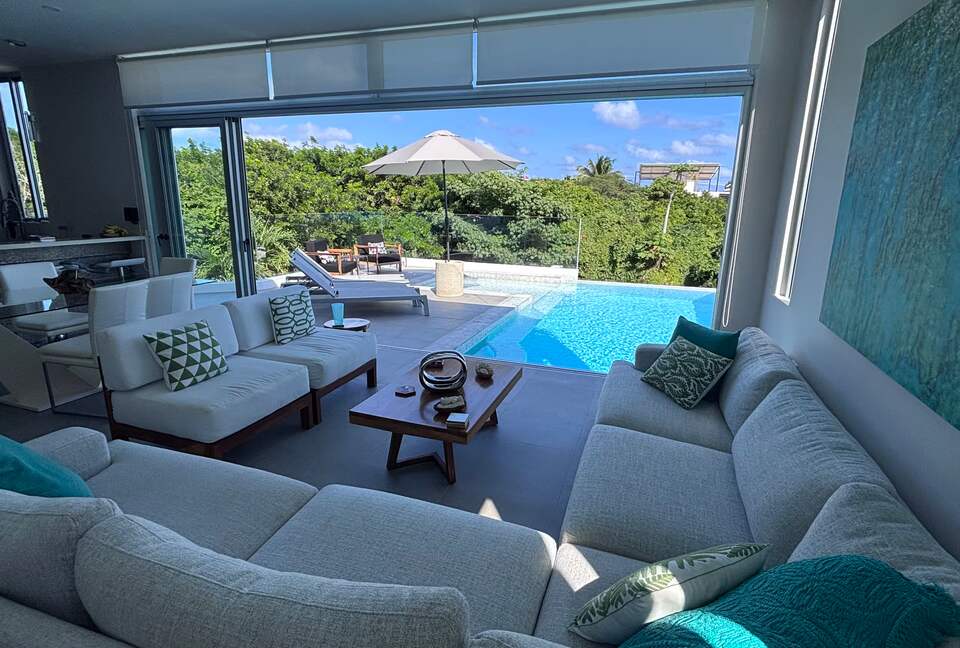 Contemporary Isla Mujeres Retreat with Infinity Pool & Ocean Views - Isla Mujeres, Mexico