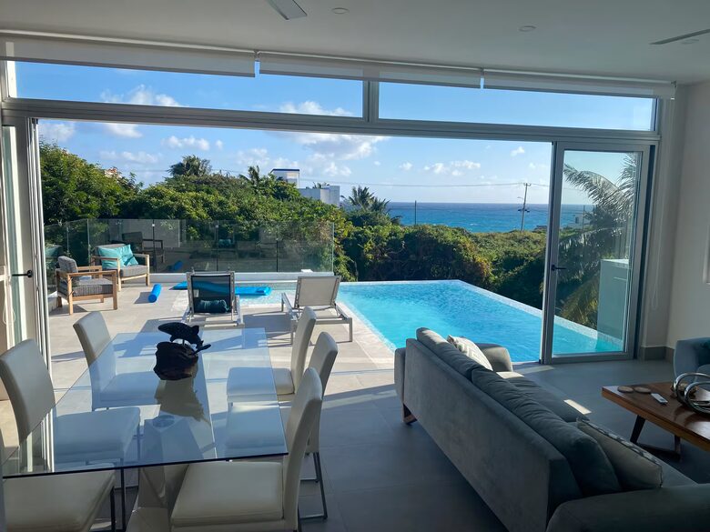Contemporary Isla Mujeres Retreat with Infinity Pool & Ocean Views - Isla Mujeres, Mexico