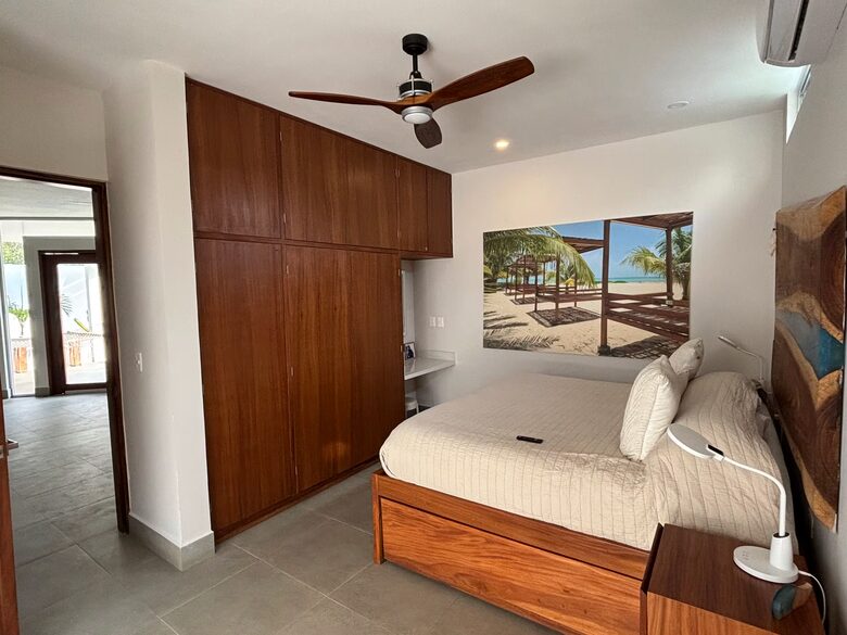 Contemporary Isla Mujeres Retreat with Infinity Pool & Ocean Views - Isla Mujeres, Mexico