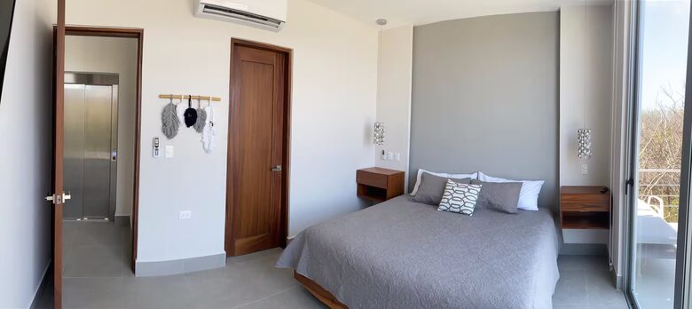 Contemporary Isla Mujeres Retreat with Infinity Pool & Ocean Views - Isla Mujeres, Mexico