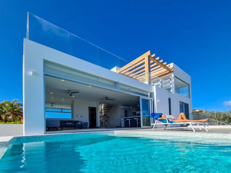 Contemporary Isla Mujeres Retreat with Infinity Pool & Ocean Views - Isla Mujeres, Mexico