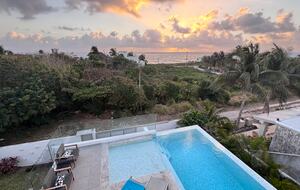 Contemporary Isla Mujeres Retreat with Infinity Pool & Ocean Views - Isla Mujeres, Mexico